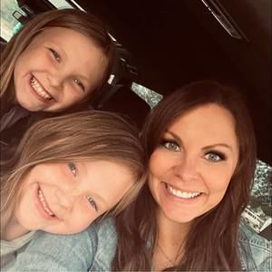 Meet your Posher, Becky